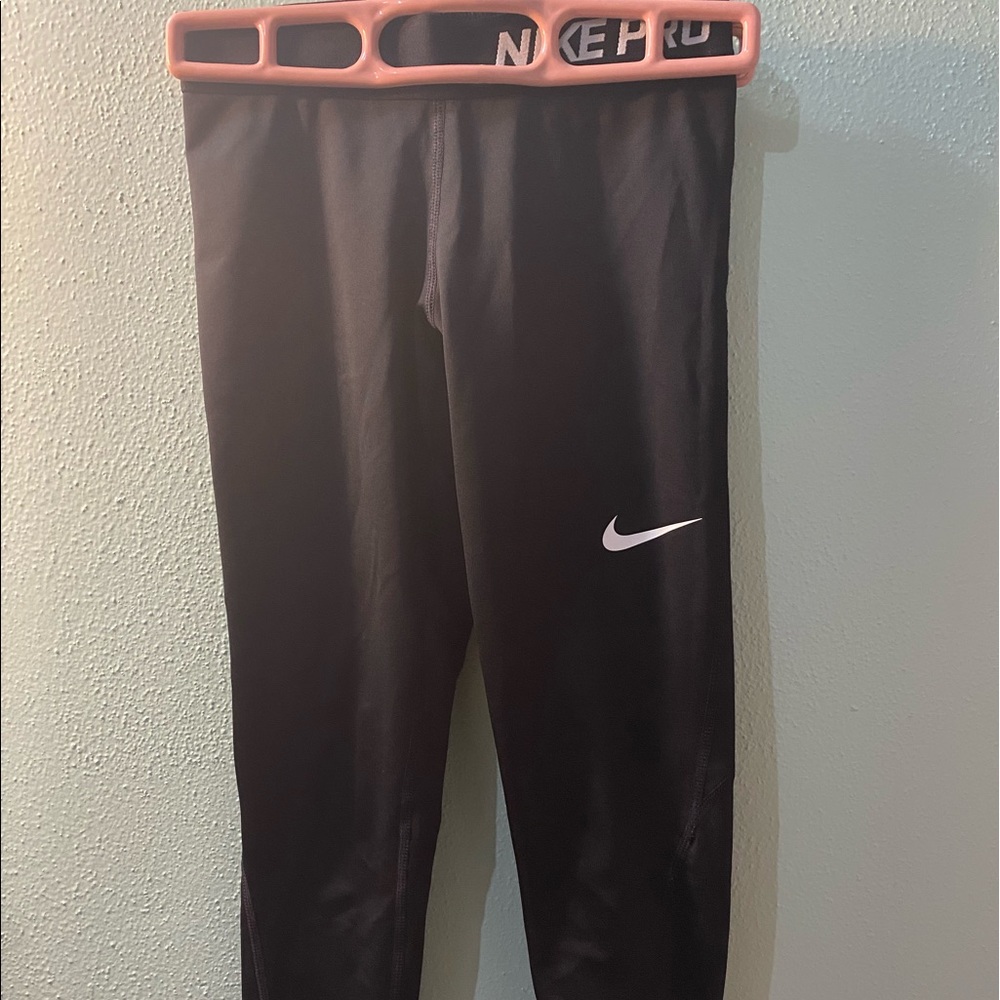 Nike pro girls drifit leggings